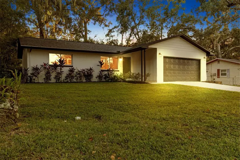 609 Holley St, FL
