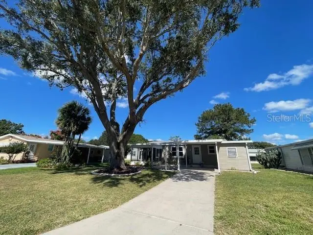909 Orchid St, FL