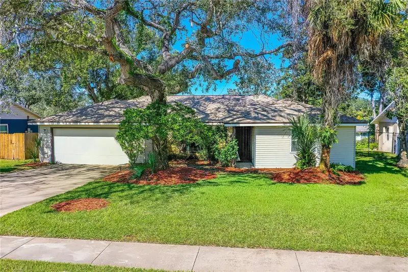 693 Reillys Rd, FL