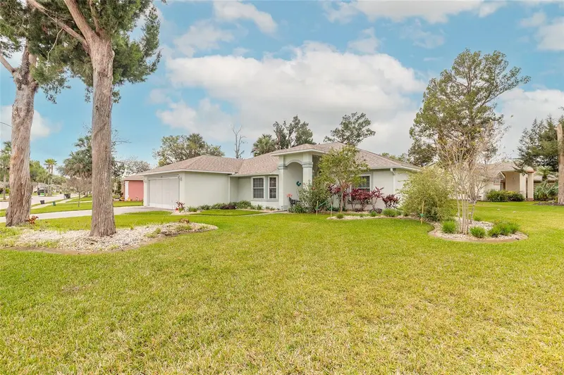 134 Deskin Dr, FL