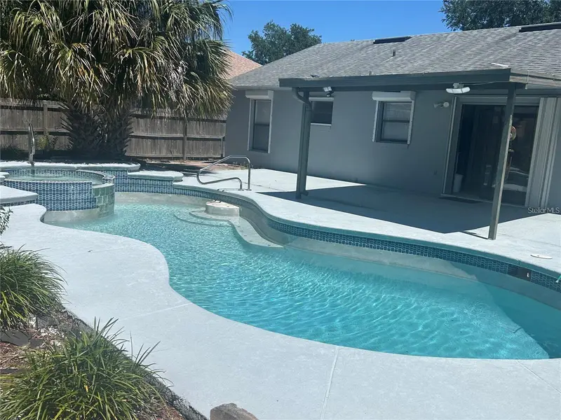 613 Bayport Dr, FL