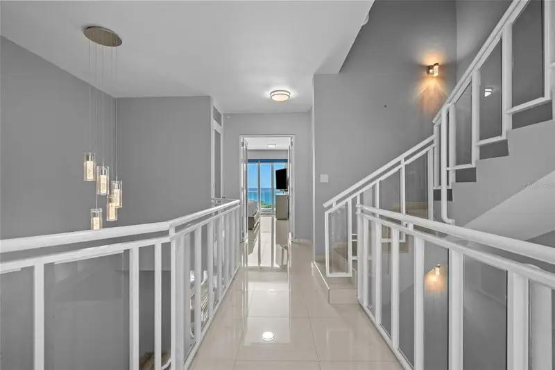 1 Shell Castle Club #74, PR