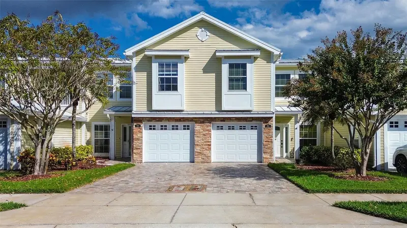 914 Woodbridge Ct, FL