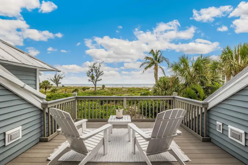 22 Seawatch Dr, FL