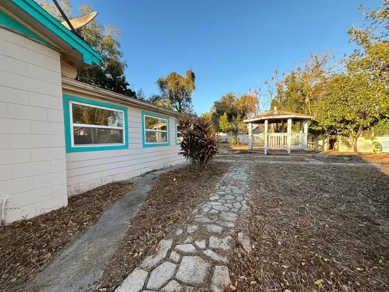 710 East Ct, FL