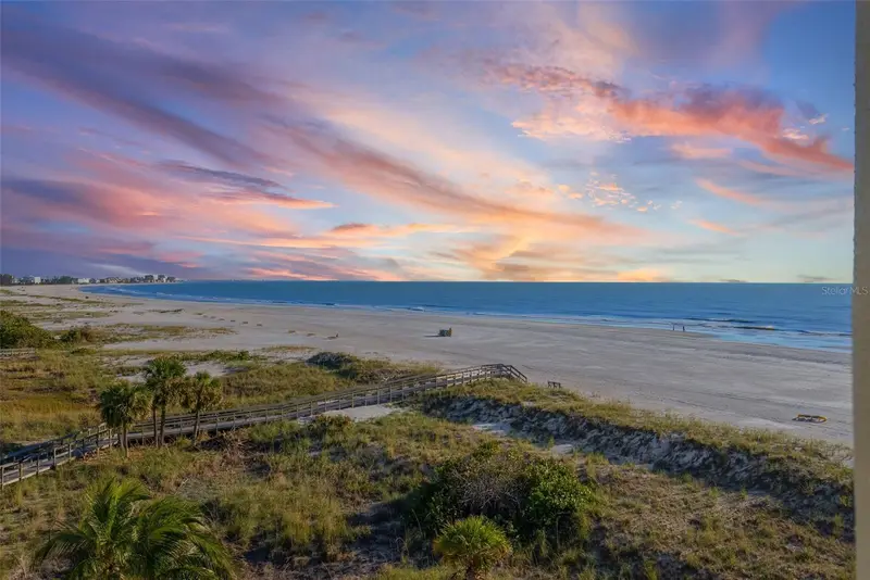12000 Gulf Blvd #501-W, FL