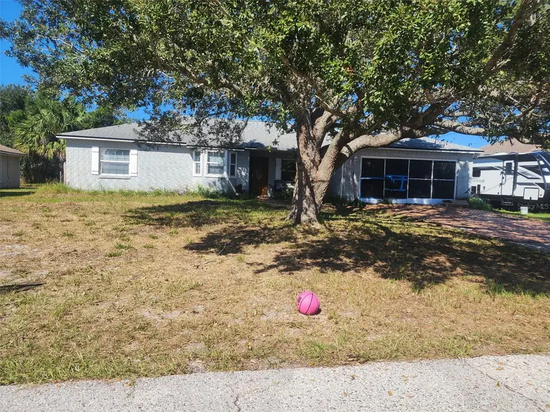 542 Blackstone Ave, FL