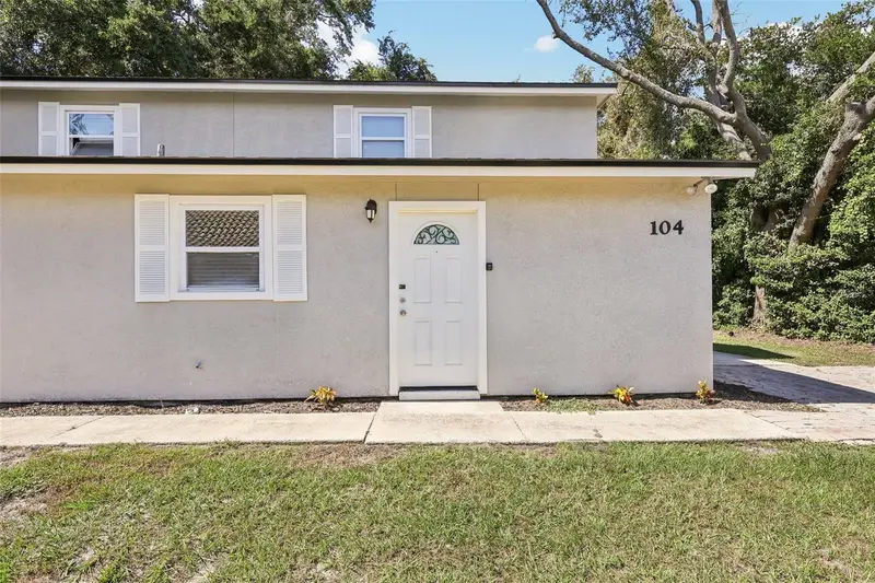 104 Hallmark Ct, FL
