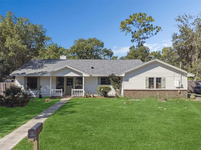240 N Line Dr, FL