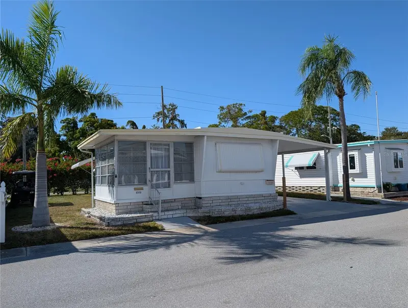 82010 A St N #10, FL