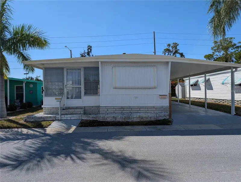 82010 A St N #10, FL