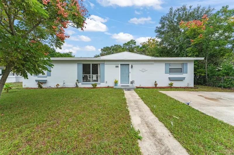 1518 Daroca Dr, FL