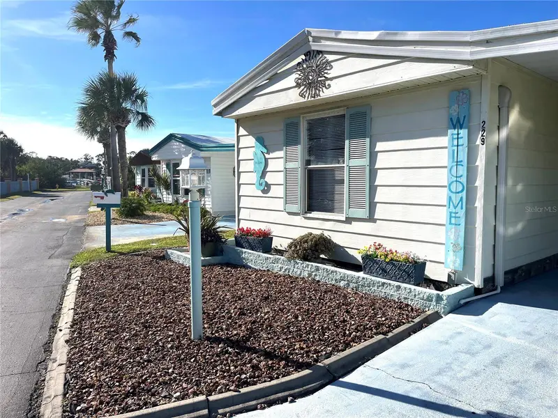 229 Starboard Dr, FL