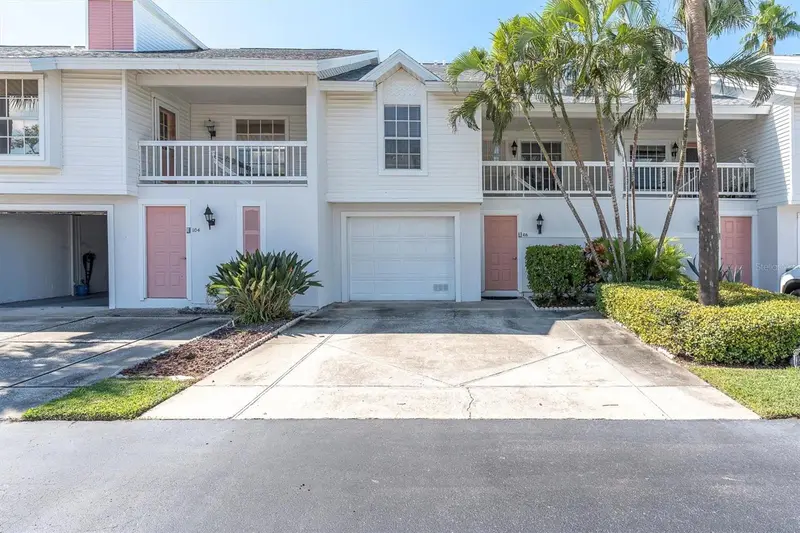 106 Sun Isle Cir #11, FL