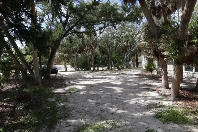5453 Avenida Del Mare, FL