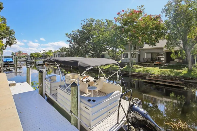 3140 N Canal Dr, FL