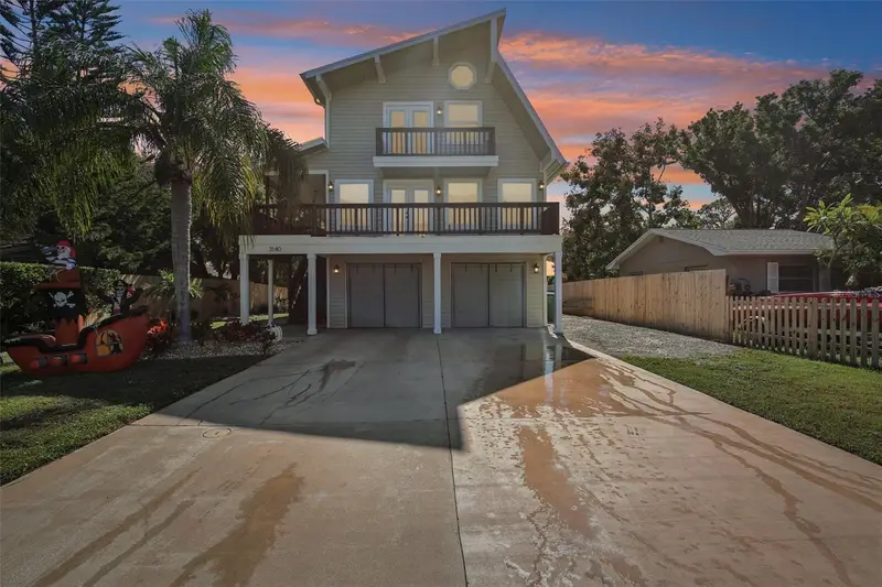 3140 N Canal Dr, FL
