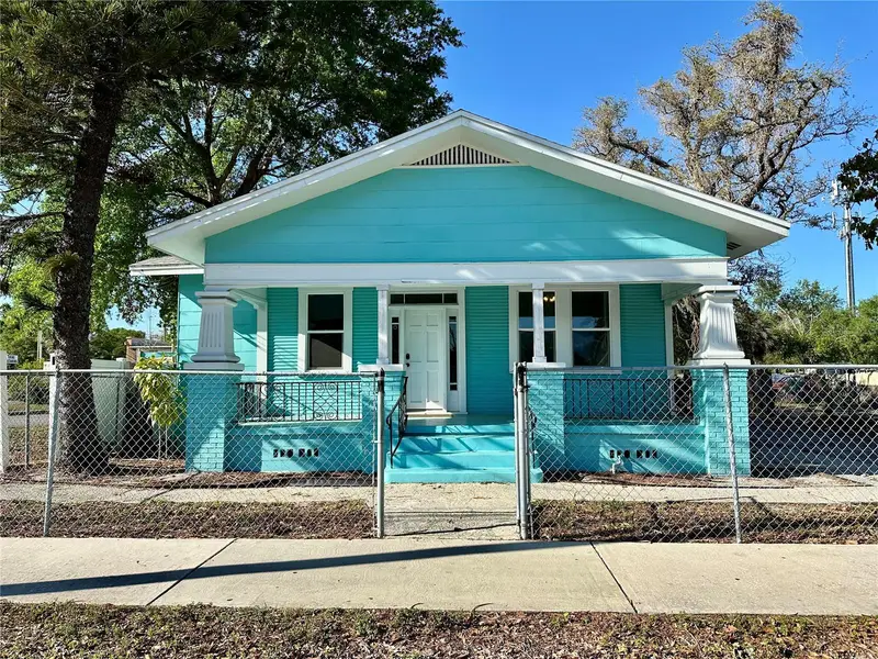 1504 E 33rd Ave, FL