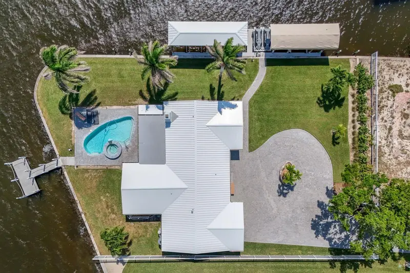5596 Avenida Pescadora, FL