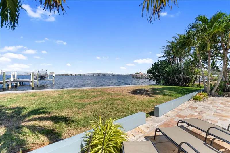 1710 Point Pleasant Ave W, FL