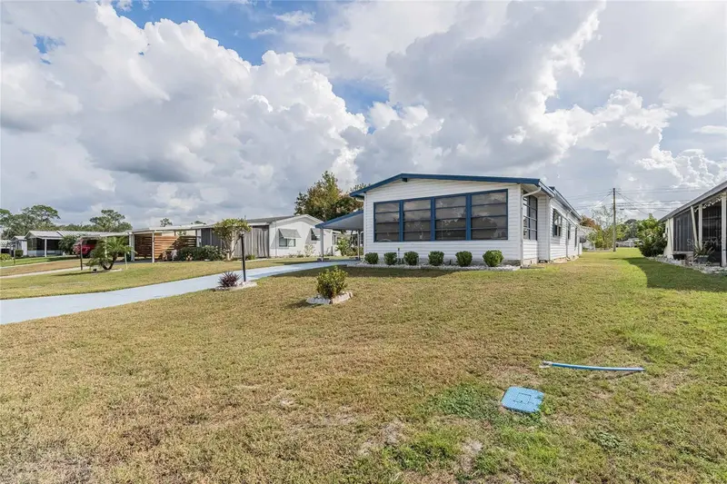 317 Monroe Dr, FL