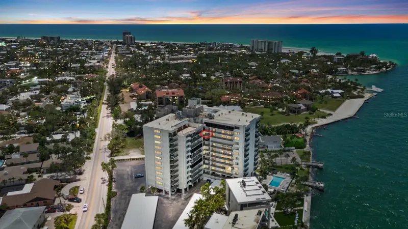 4822 Ocean Blvd #10e, FL