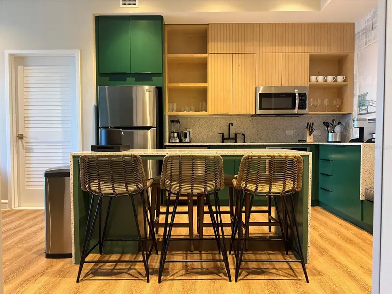 3151 Sunset Walk Dr #212, FL