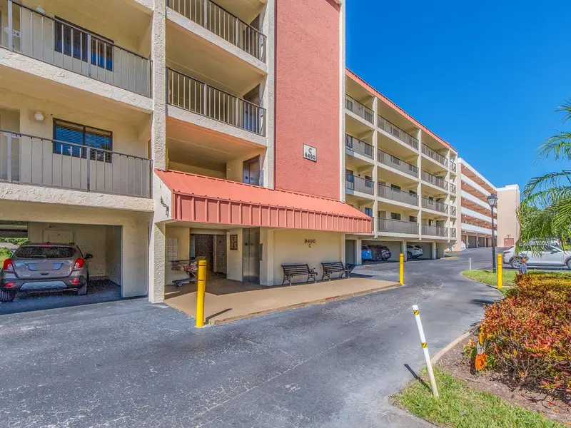 9490 Harbor Greens Way #305, FL