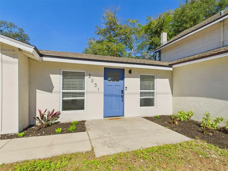 2201 50th Ave N, FL