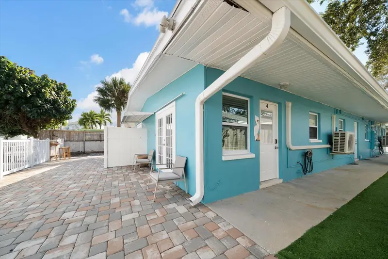 711 E Gulf Blvd, FL