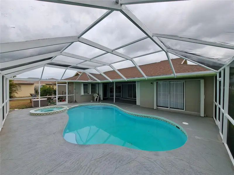 26 Clintwood Ave, FL