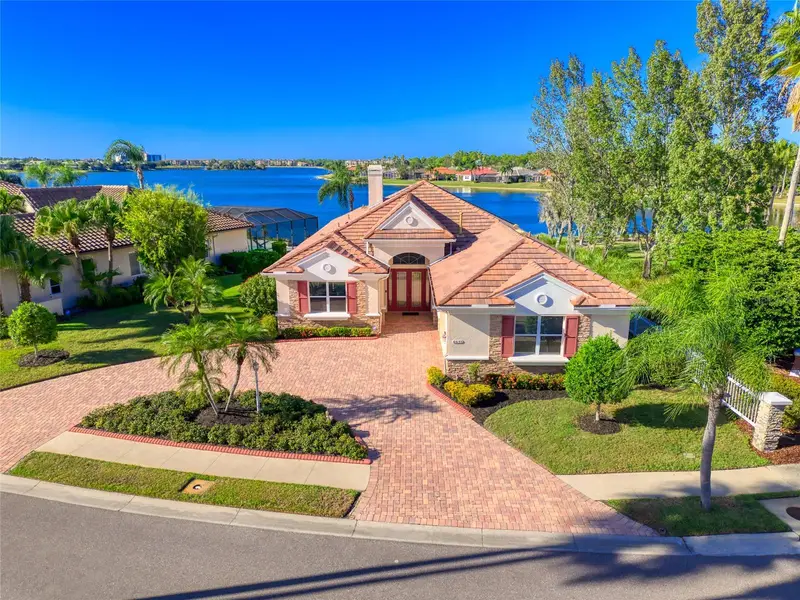 6631 Waters Edge Way, FL