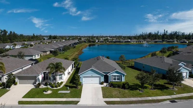 7012 Waterford Pkwy, FL