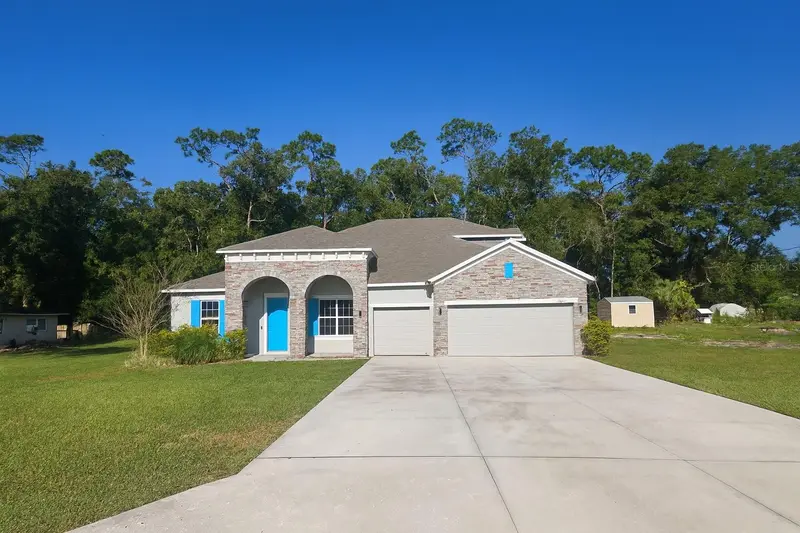 26047 Exmoor Dr, FL