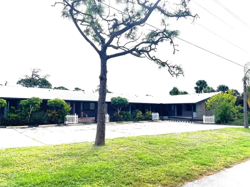 9000 Griggs Rd #C, FL