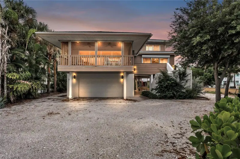 103 Sunset Ln, FL