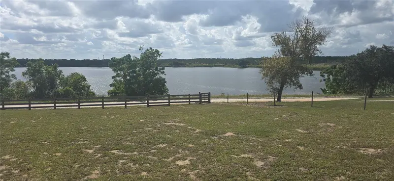 206 Lake Ida, FL