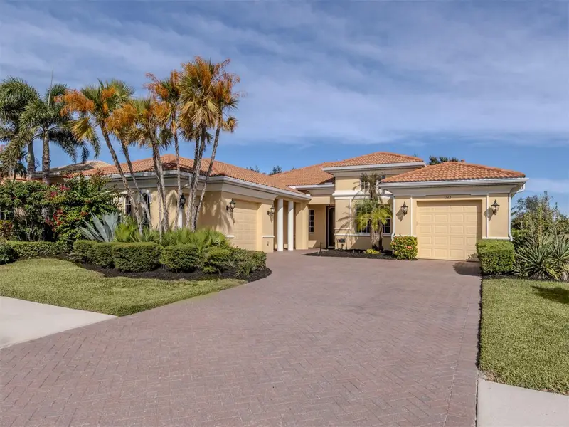 262 Montelluna Dr, FL