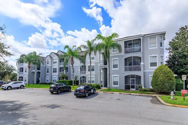 2302 Silver Palm Dr #204, FL