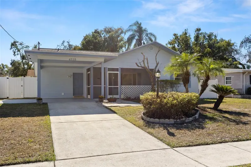 4115 E 97th Ave, FL