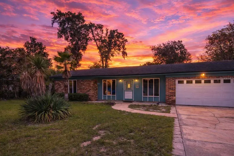 3442 Red Oak Cir E, FL