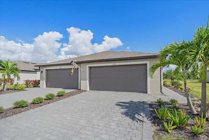 2016 Bonito Way, FL