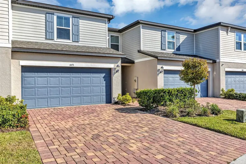 1073 Desert Candle Dr, FL
