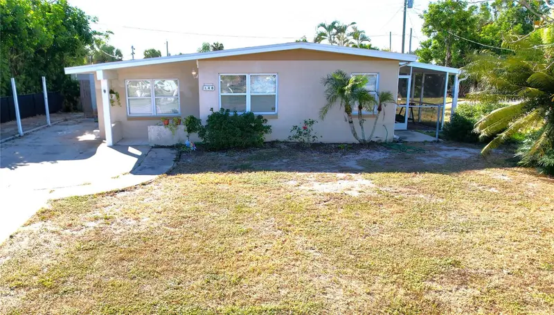 140 Palmetto Cir Ne, FL