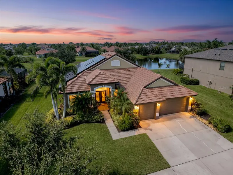 335 Cockle Shell Loop, FL