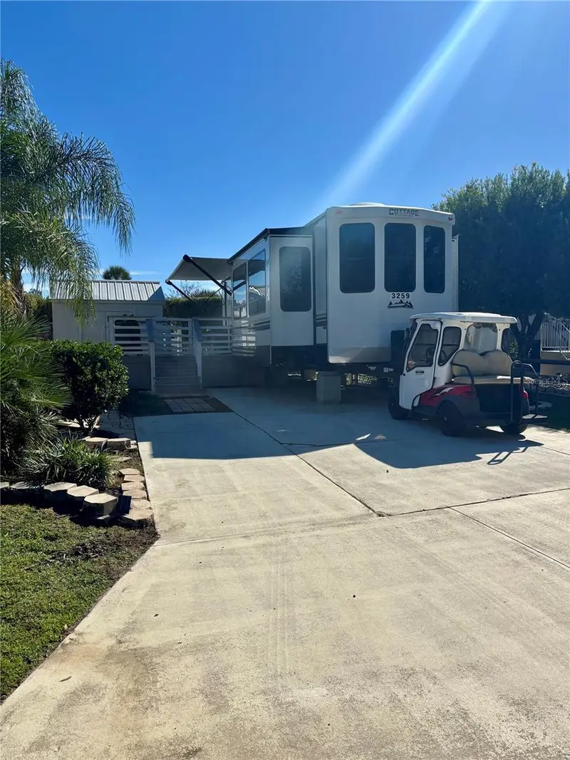 3259 Ne 102nd Avenue Rd, FL