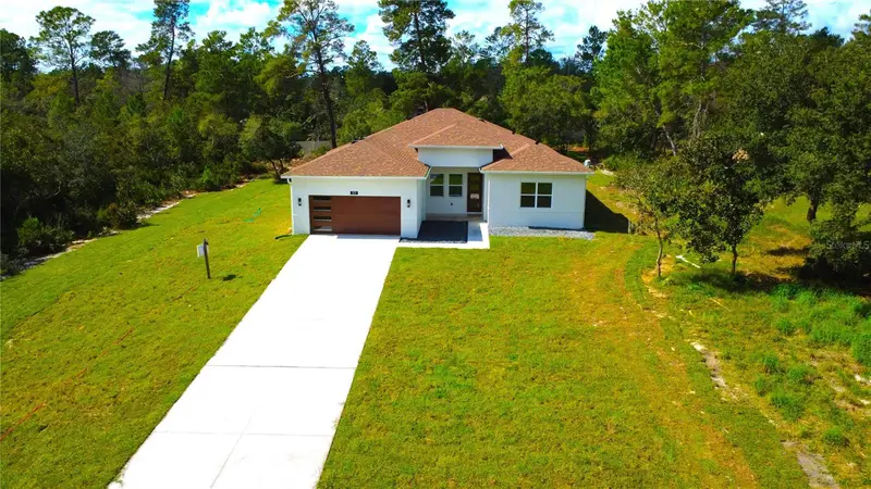 41719 Aspen Dr, FL