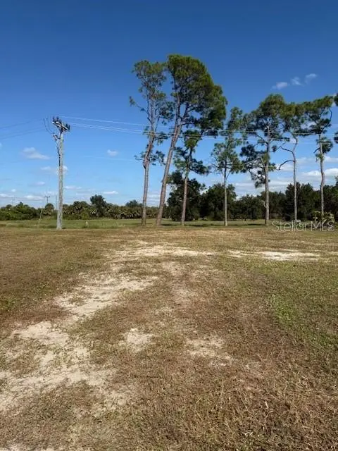 670 Alvarado, FL