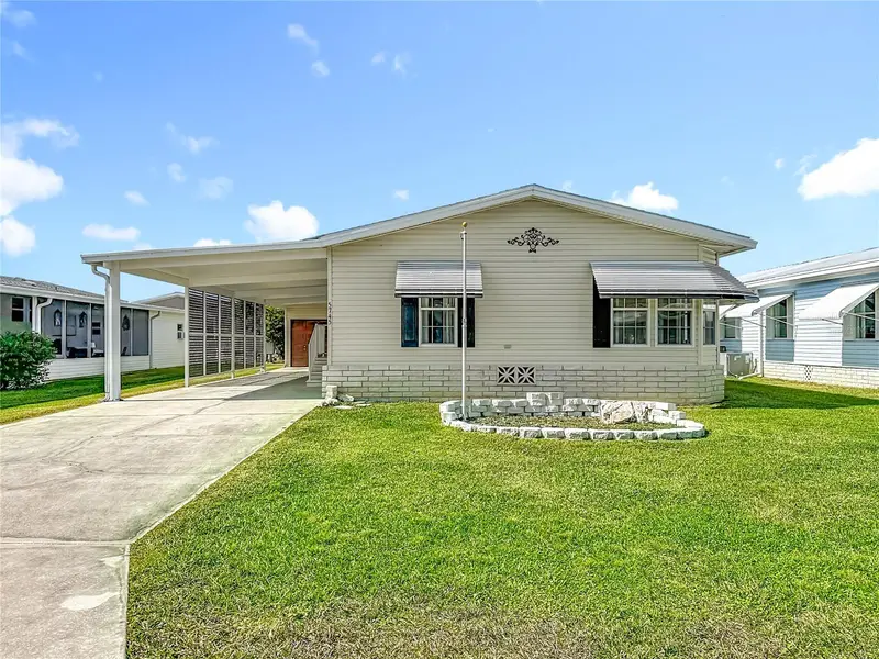 5745 Pawnee St, FL