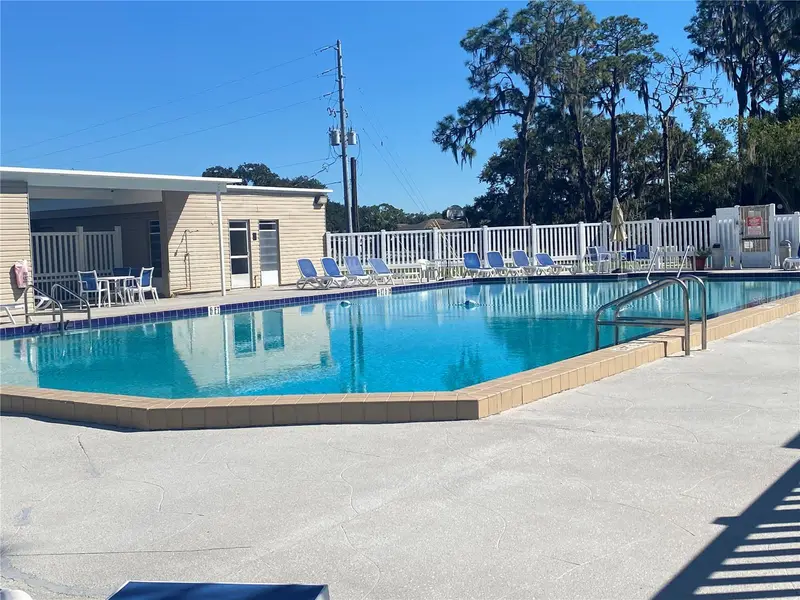 4409 Club Cir, FL
